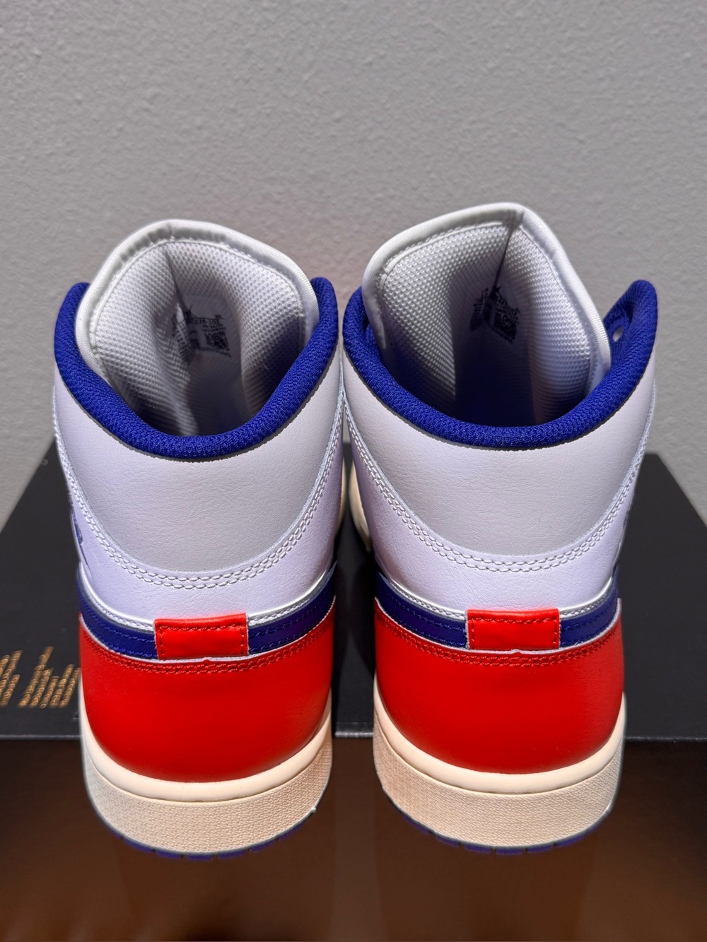 Air Jordan 1 Mid ‘Rare Air’ Size 12 Men’s - Picture 4 of 6